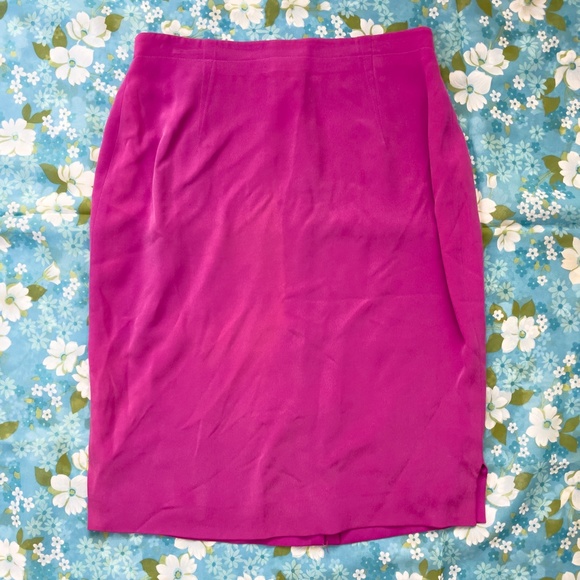 90s Magenta Silk Crepe Satin Mini Skirt - Picture 4 of 11